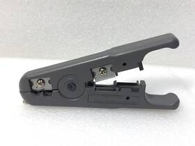 C2g 4624 Wire Cutter And Stripper Universal Multi Conductor Cable