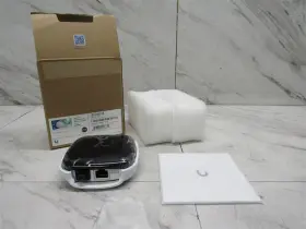 Vip-156pe Ubiquiti - Us New Open Box U Fiber Uf-ae Media Converter Sfp Rj-45 Black